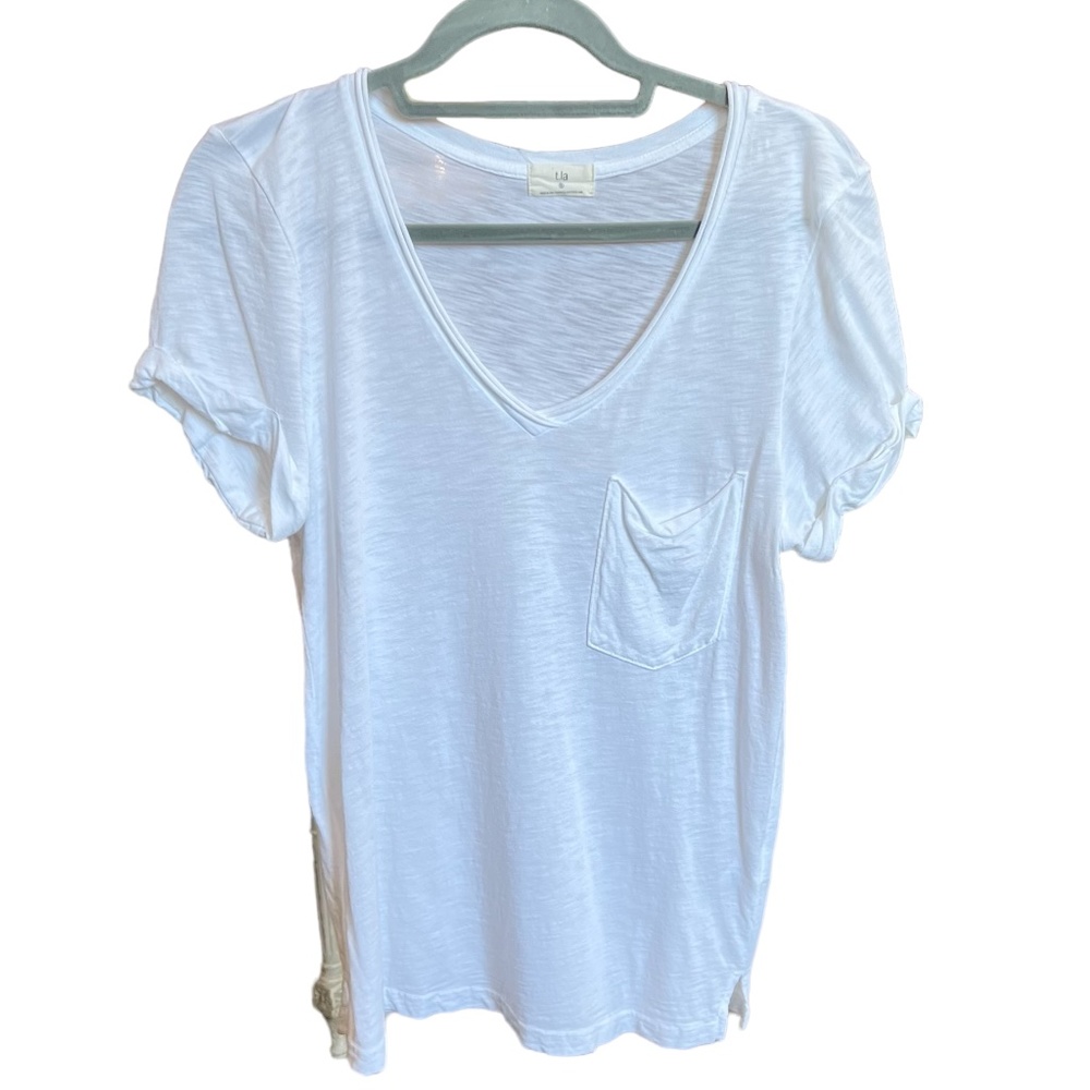 t.la White t-shirt with front pocket and v neck women's size Small